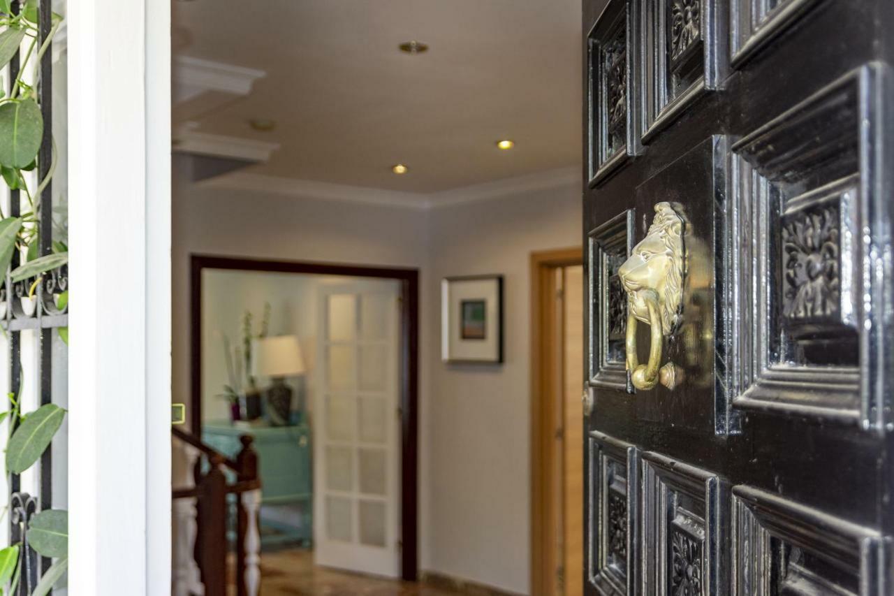 Villa Casakhan, Beautiful Luxury Villa, Marbella Esterno foto