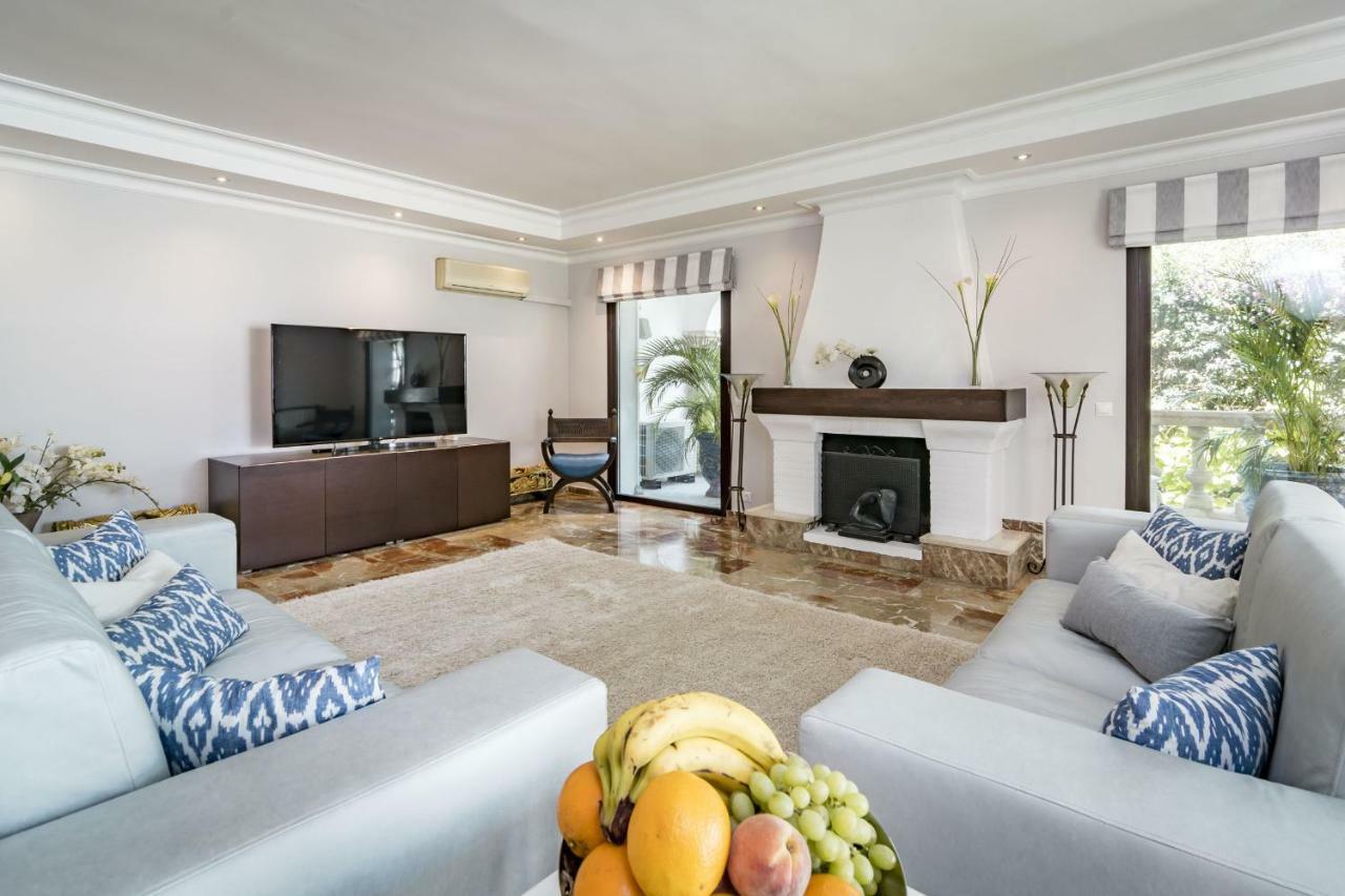 Villa Casakhan, Beautiful Luxury Villa, Marbella Esterno foto