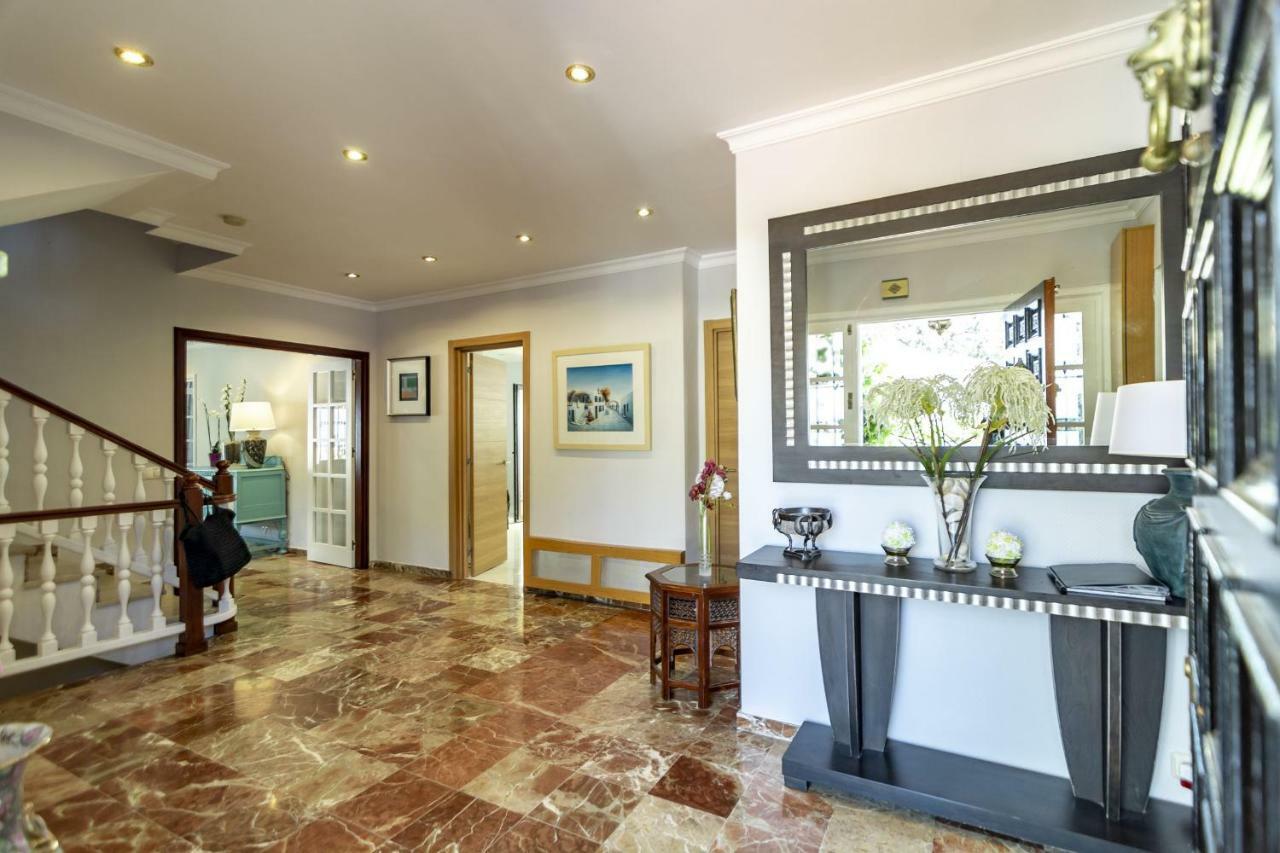 Villa Casakhan, Beautiful Luxury Villa, Marbella Esterno foto